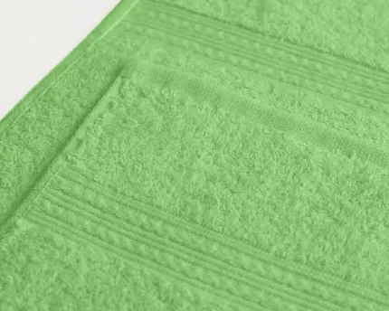 polotentse_makhrovoe_70kh140_marusya_salatovyy