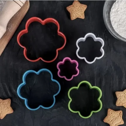 Набор форм для печенья Цветочек, 5 шт: 9 см, 8 см, 6,7 см, 5,5 см, 4 см, цвет МИКС