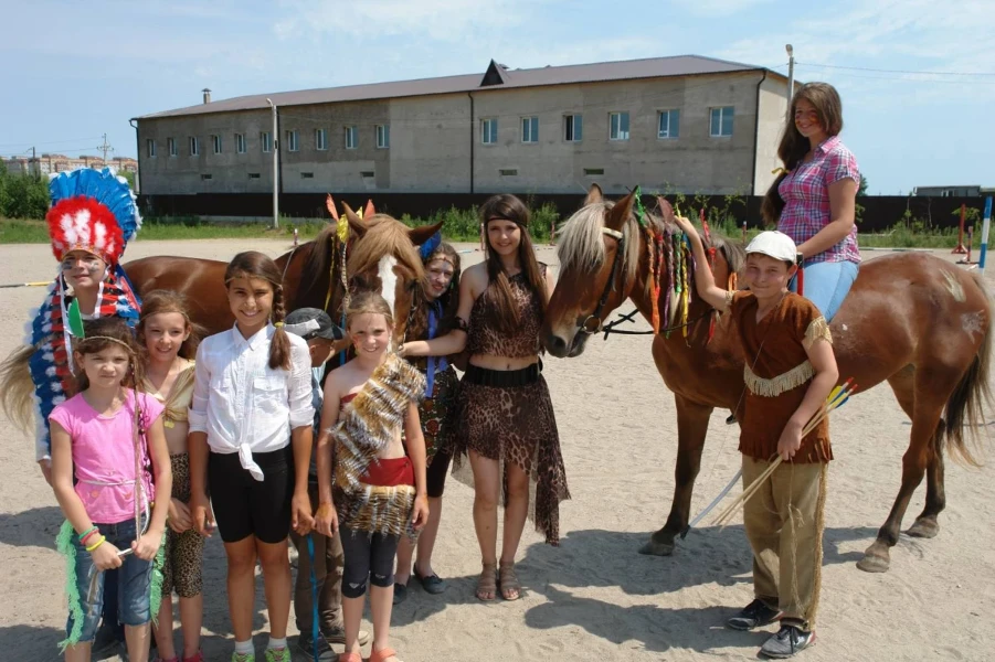  Организация и проведение праздничных мероприятий на территории клуба