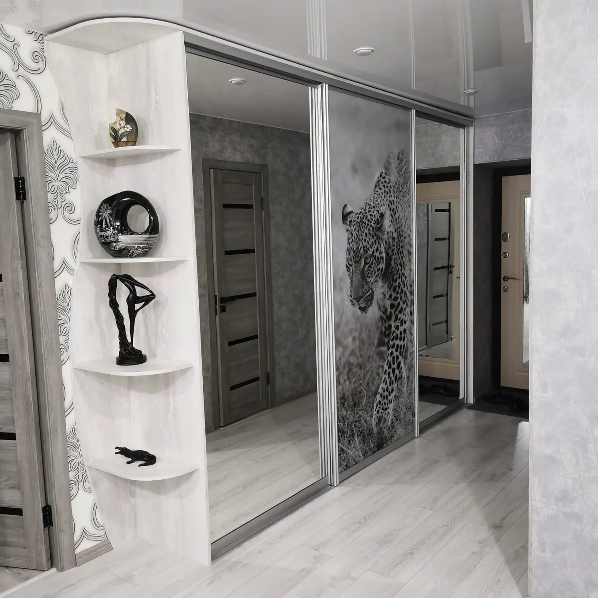 Шкафы с зеркалом в спальню - купить зеркальный шкаф недорого в СПб