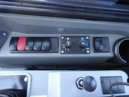 Фронтальный погрузчик XCMG ZL30GV