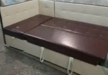 Кухонный уголок со спальным местом изготовление