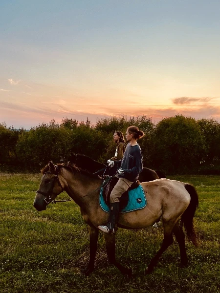 Прогулка на лошадях