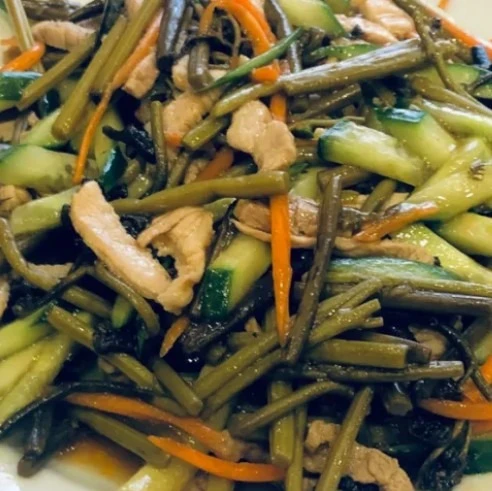 Папоротник со свининой, 400 г