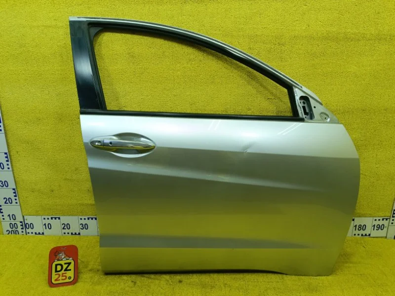Дверь боковая Honda Vezel RU4/RU3/RU1/RU2 LEB 2014/Цвет NH700M перед. прав.