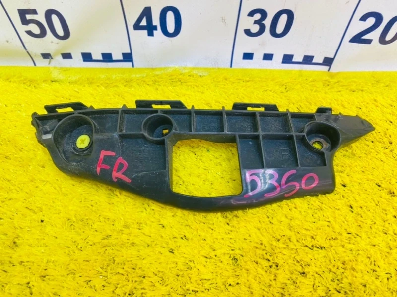 Фото для Крепление бампера TOYOTA WISH ZGE20W 2ZRFAE 2012/Цвет 070 перед. прав. (б/у)