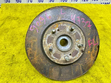 Фото для Ступица HONDA VEZEL RU4/RU2 LEB 2014/Цвет NH788P перед. лев. (б/у)