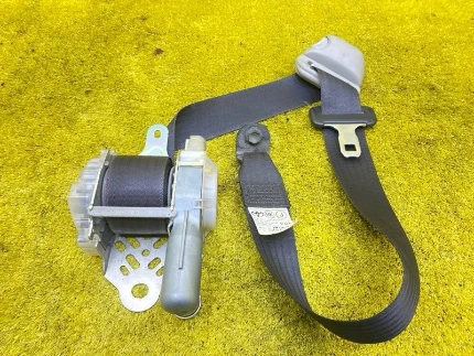 Фото для Ремень безопасности TOYOTA ISIS ZNM10G/ZNM10W/ZGM10G/ZGM10W/ZGM11G/ZGM11W/ZGM15G/ZGM15W/ANM10G/ANM10W/ANM15G/ANM15W 1ZZFE (б/у)