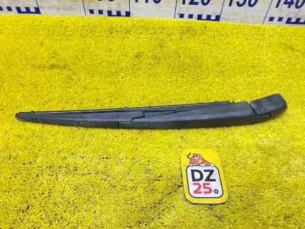 Фото для Дворник 5-й двери TOYOTA RAV4 ACA21W/ACA21/ACA20W/ACA20/ACA22/ACA23/ACA26/ACA28/ZCA25/ZCA25W/ZCA26/ZCA26W 1AZFSE 2003/Цвет (б/у)