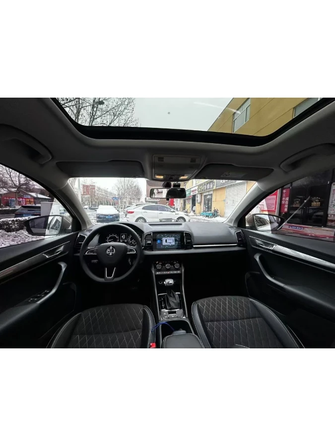 Автомобиль SKODA KAROQ 2020 год под заказ из Китая